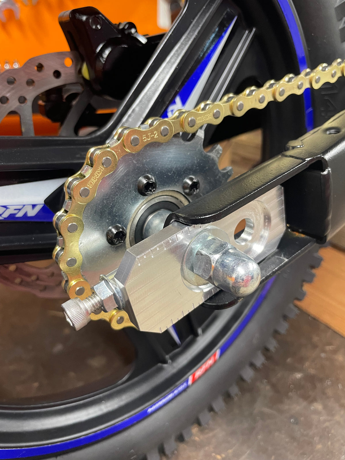 No-Mod Chain Adjusters